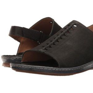 Clarks Artisan Saria Forte peep-toe flat sandal